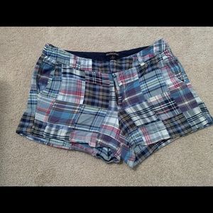 British Khaki plaid shorts